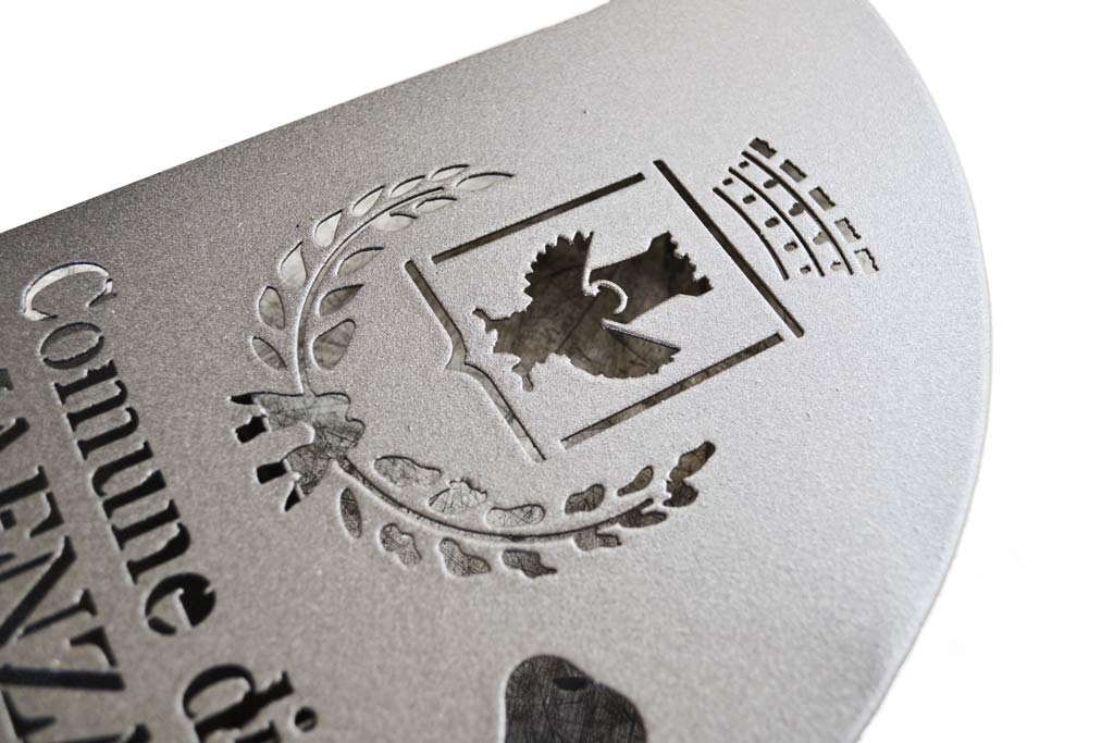 Dettaglio coperchio a laser