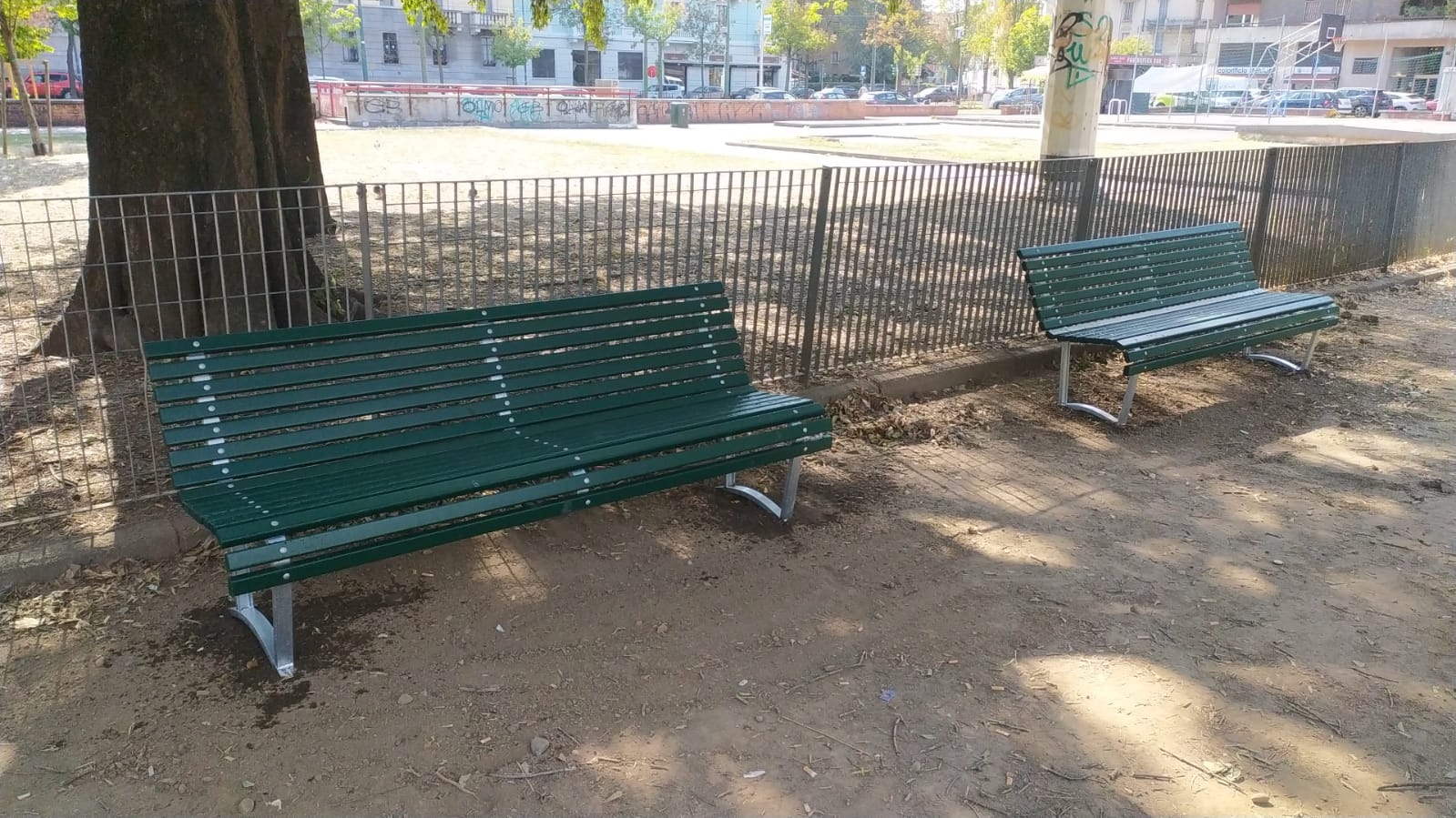 310821 PANCHINA MILANO DOGHE LEGNO PARCHI.jpeg