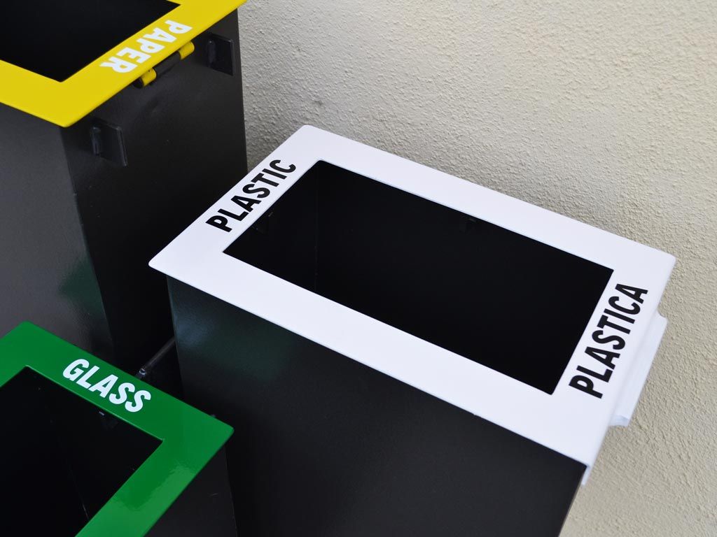 cestini future raccolta differenziata coperchio plastica aperto.jpg