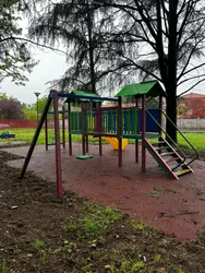 combi castle plastica rcicilata recycled plastics castle vittuone altalena.webp