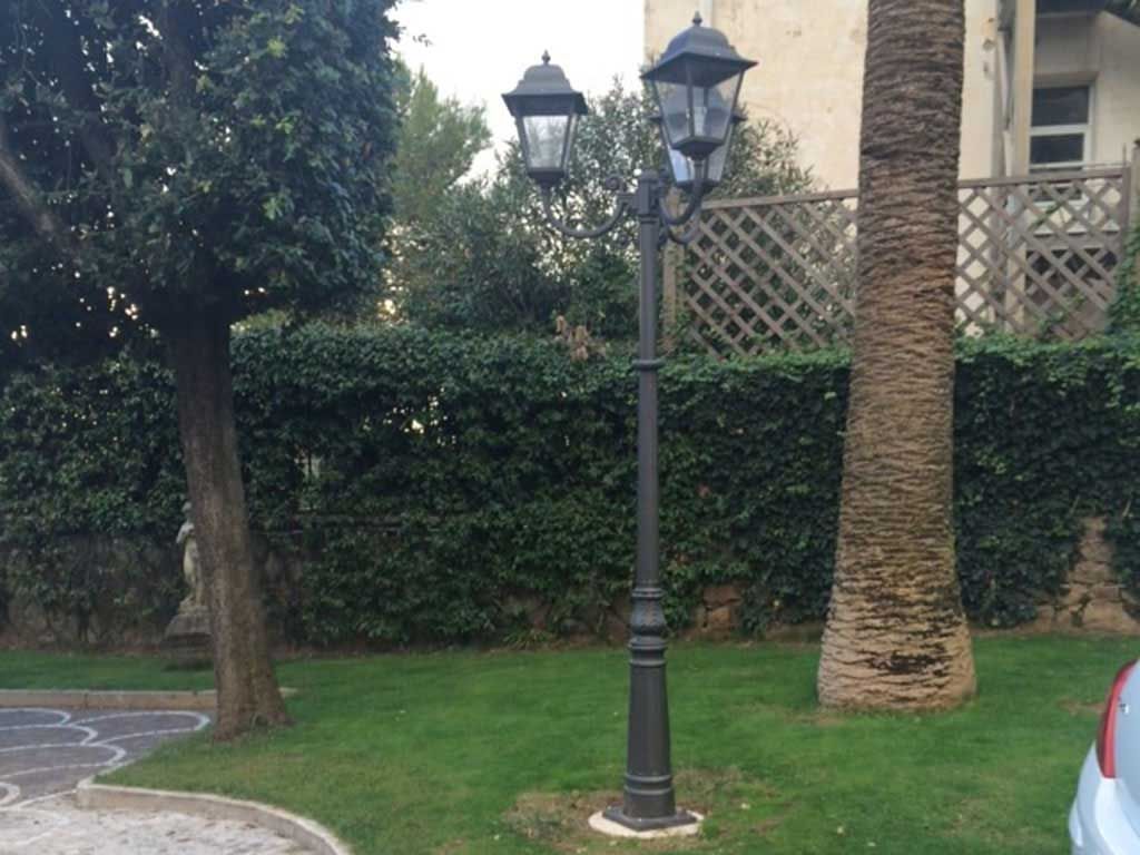 palo acciaio ghisa base piccola 334 2.jpg