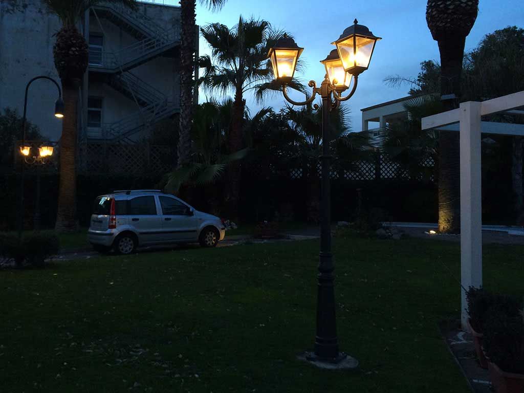 palo acciaio ghisa base piccola 334.jpg