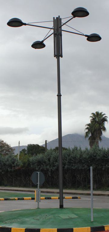 palo rotatoria sky quattro bracci.jpg