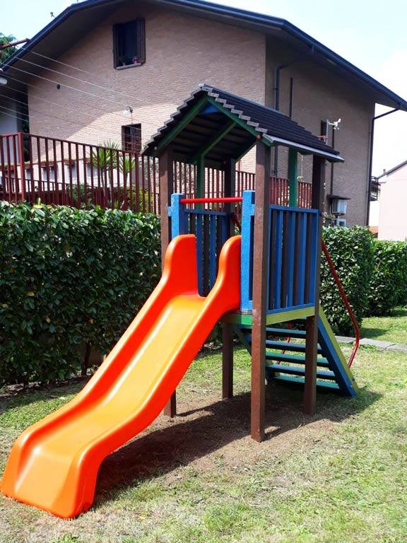 torre scivolo strongplast plastica riciclata post consumo.jpg