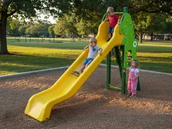 torretta scivolo crocodile plastica riciclata strongplast pannelli poiletilene riciclabile foto32