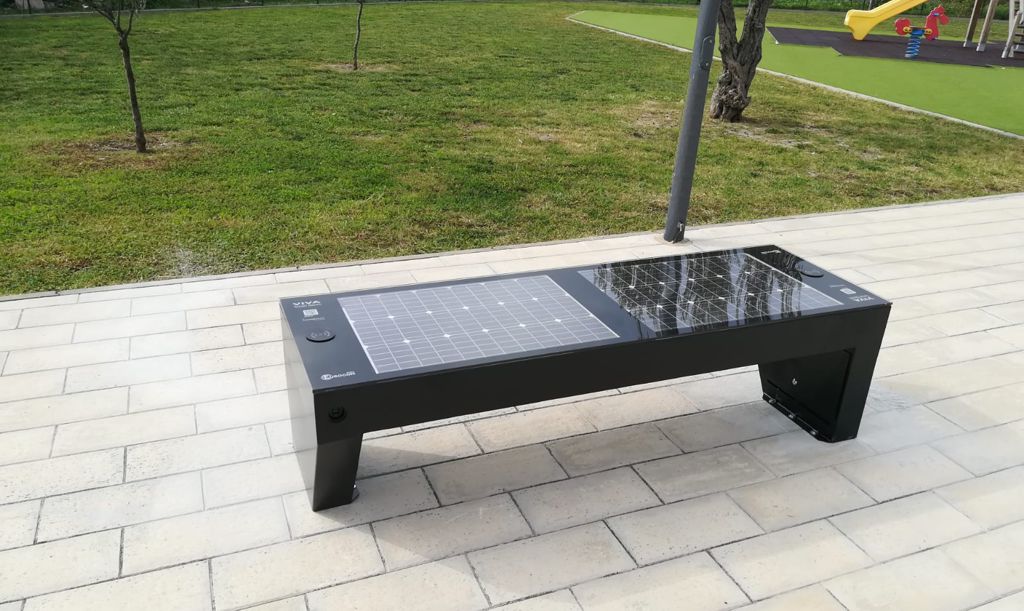 viva full smart bench 110w solar inteligent eco.jpg