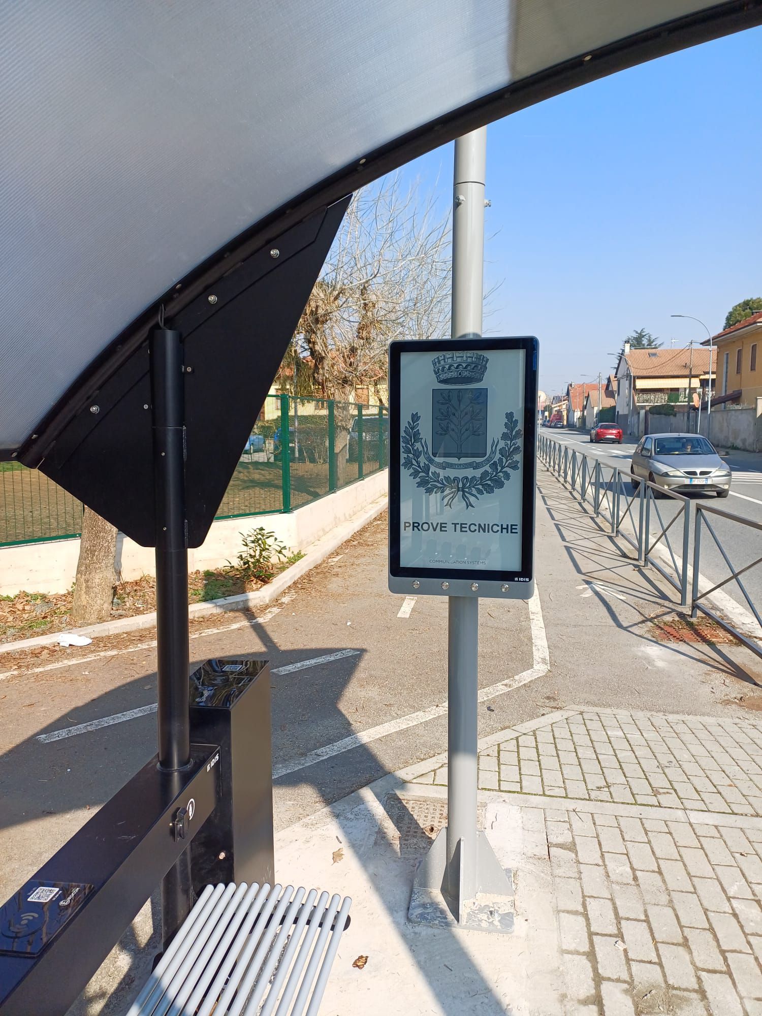 arco smart con panhina ricarica usb wireless.jpeg