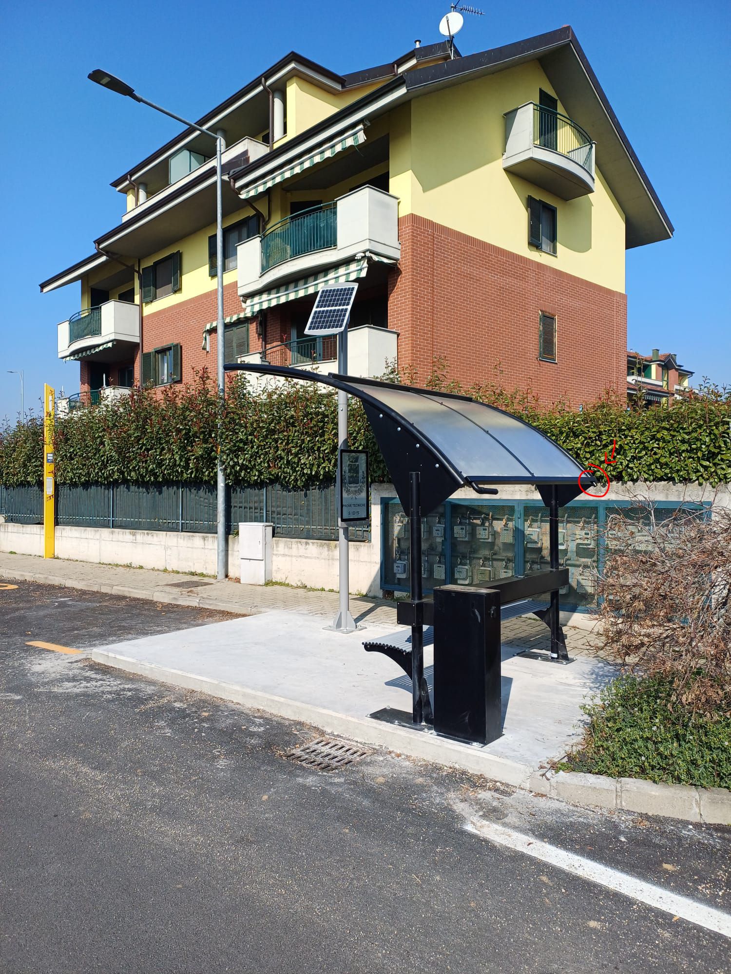 Pensiline ARCO SMART - Volvera - Arco Smart Con Panhina Ricarica Usb Arco Smart Con Panhina Ricarica Usb